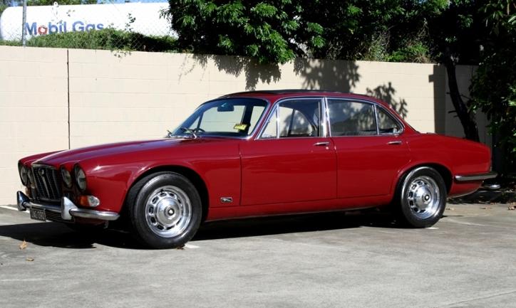 JAGUAR XJ6 Regency Red ダイムラー ジャガー 1/43 CORGI LLEDO